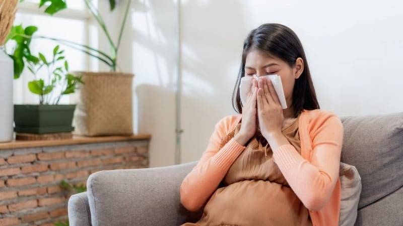 Простуда при беременности: как безопасно избавиться от симптомов