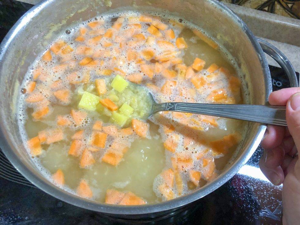 С какого возраста ребенку можно гороховый суп: когда давать такой суп детям - можно ли предлагать в 8-9 месяцев и 1 год, рецепт для 2 лет