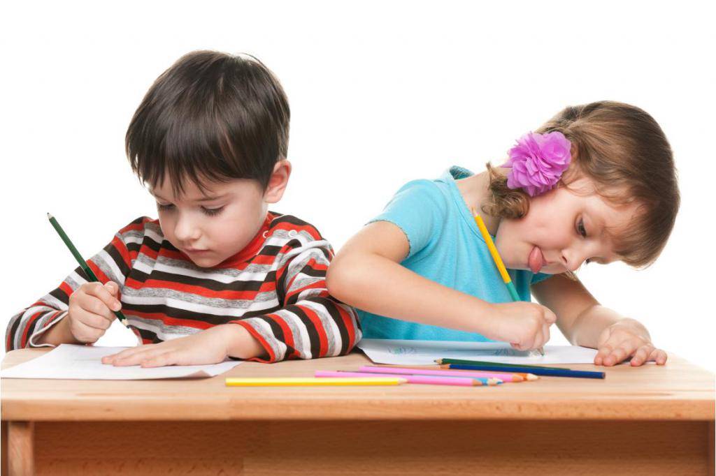 Грамотный подход к обучению письму: когда и с чего начинать учить ребенка писать?