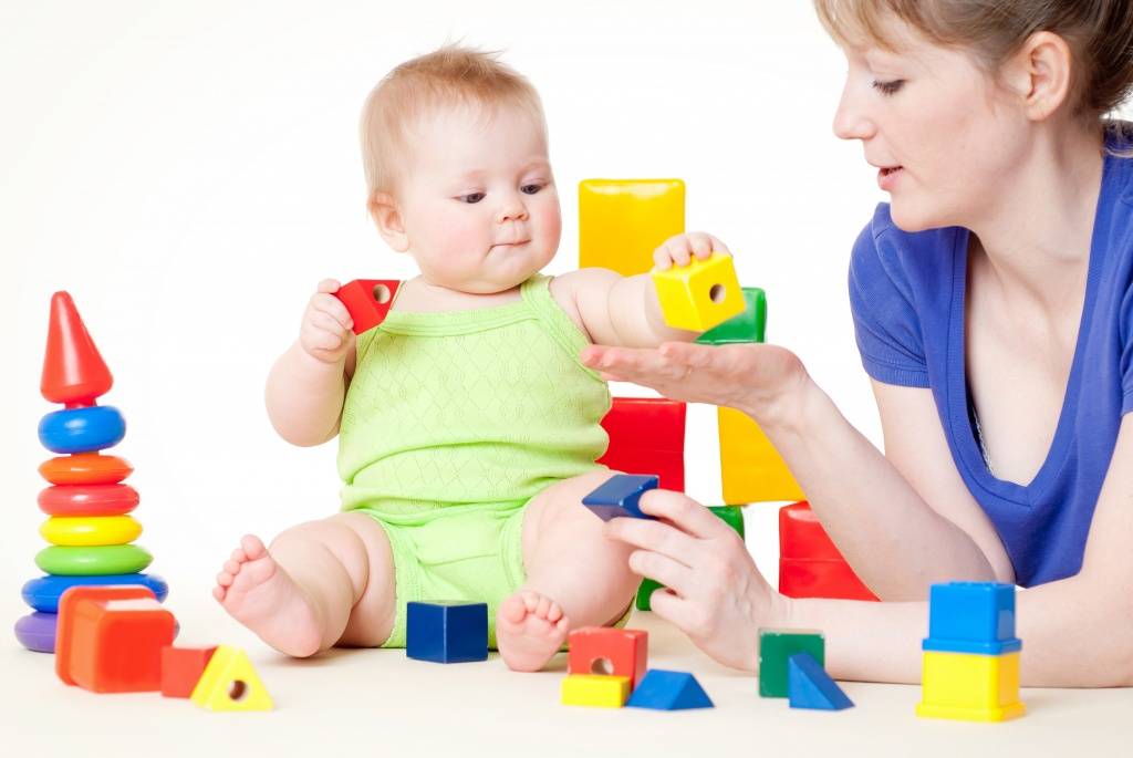 Обучение через игру (10-12 месяцев). как играть с ребенком в 10-12 месяцев