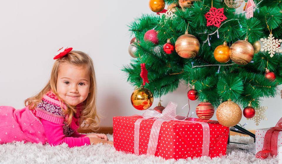 Что подарить ребенку на 1,5 года? оригинальные игрушки и другие варианты подарка мальчику и девочке