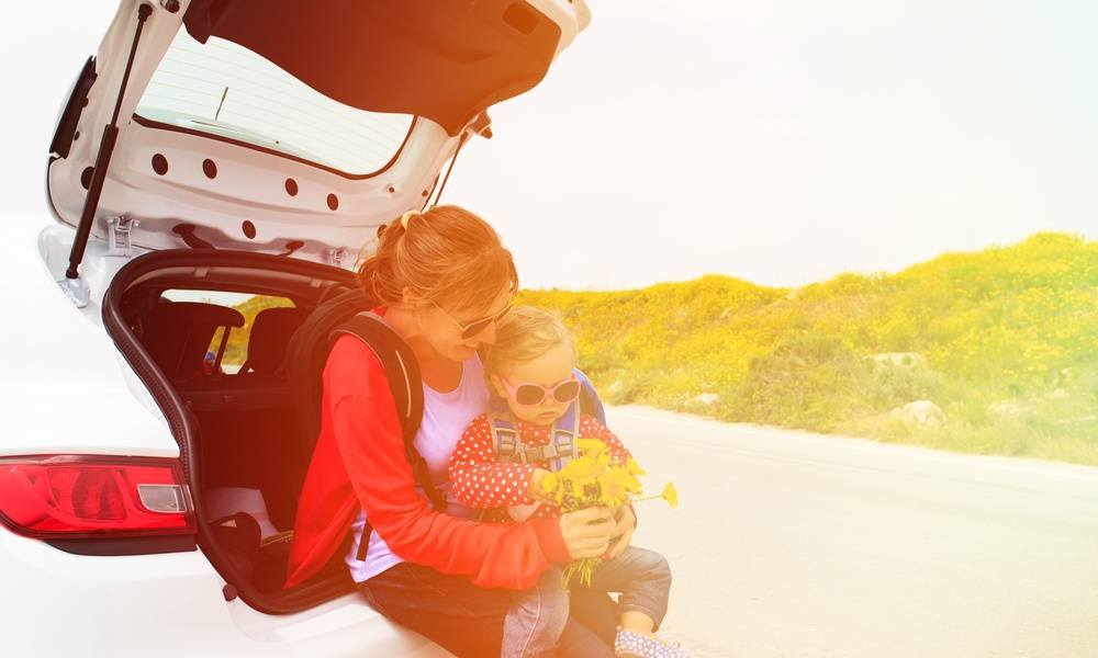 Все о поездках с ребенком. как путешествовать с маленькими детьми? что взять ребенку с собой в дорогу?