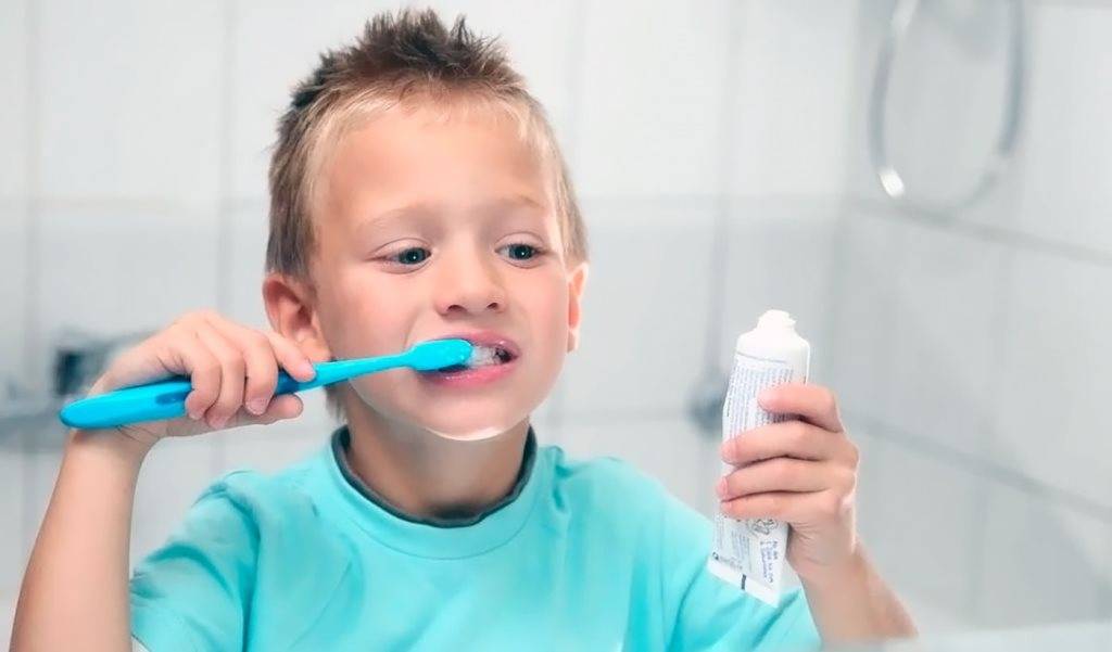 Как приучить ребенка чистить зубы и что будет если не чистить зубы
