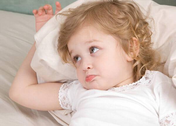 Ребенок плачет во сне: самые частые причины и способы решить проблему