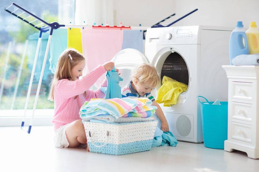 Как правильно стирать детские вещи для новорожденных, чтобы не навредить малышу