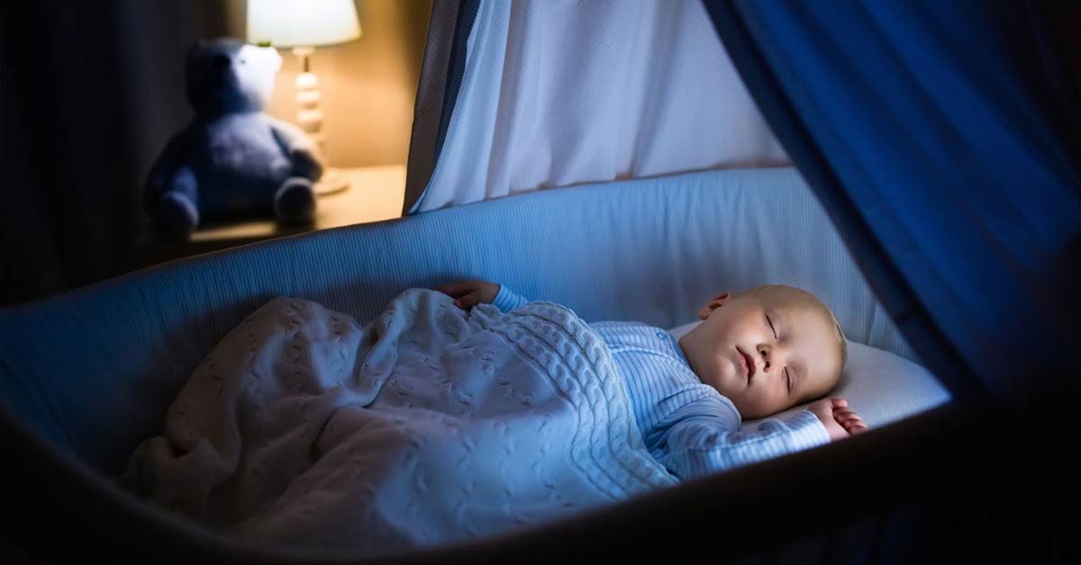 Как приучить ребенка засыпать самостоятельно в разном возрасте?