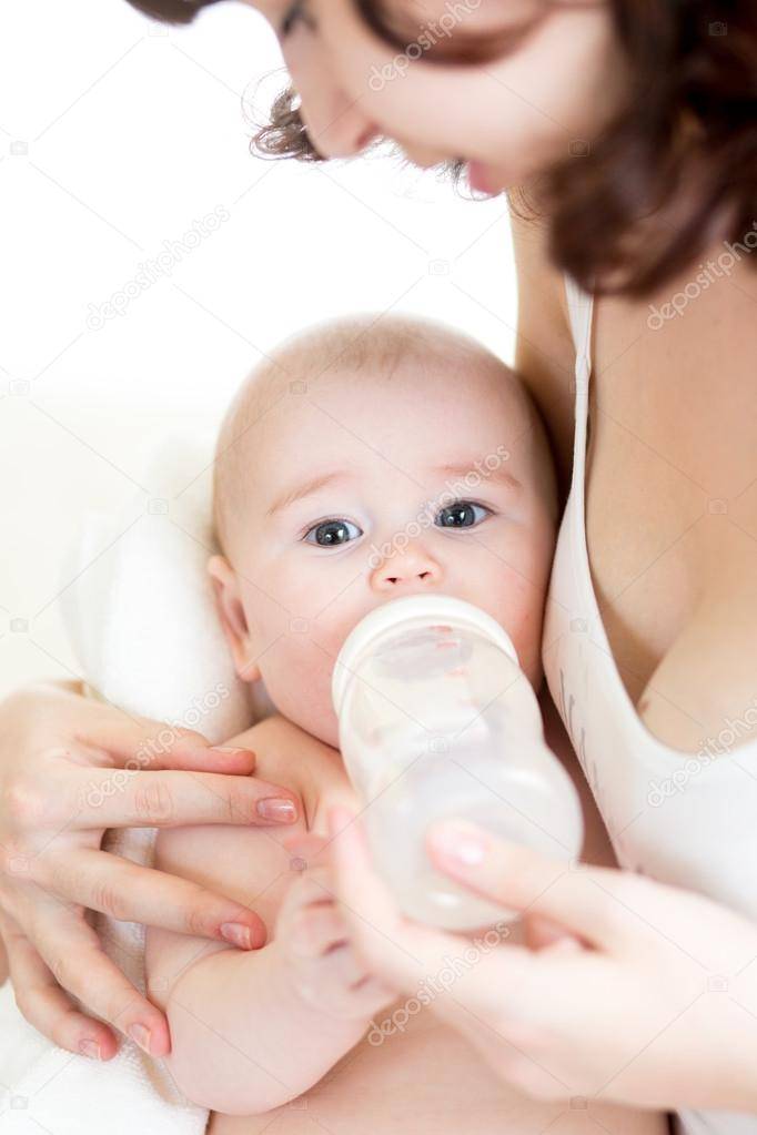 С молоком чужой матери: как устроен рынок грудного вскармливания — wonderzine