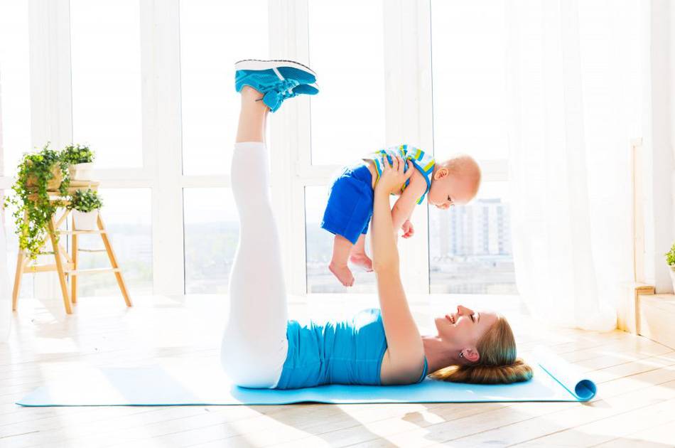 Фитнес с малышом. занятия спортом после родов дома для мамы и ребёнка - фото, видео, программы тренировок