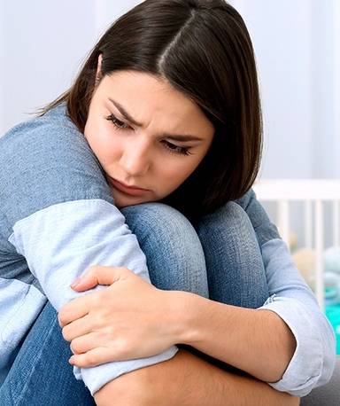 Послеродовая депрессия: причины, симптомы и признаки, лечение, профилактика