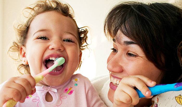 Зубные щетки для детей – правильный выбор и полезные советы