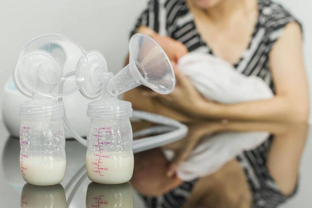 Хватает ли грудного молока ребенку: как понять