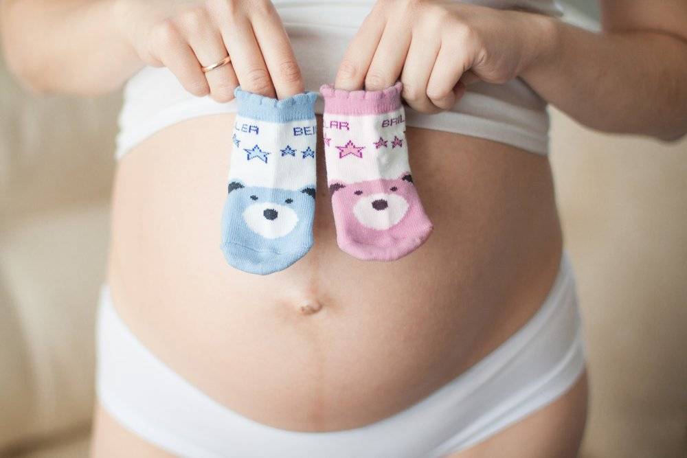 Мальчик или девочка? 10 народных примет при беременности 