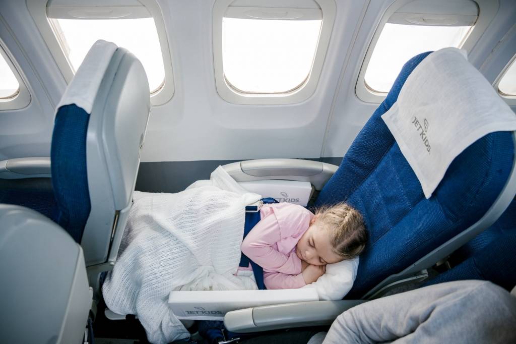 Перелет грудного ребенка в самолете