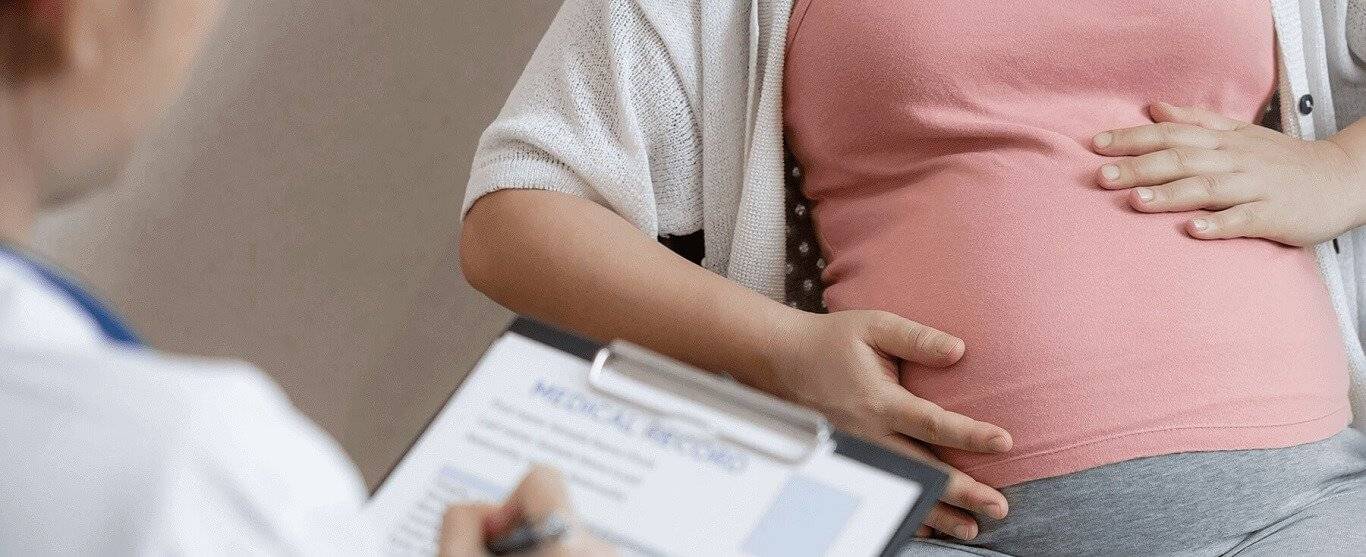 Как отличить месячные при беременности от обычных?