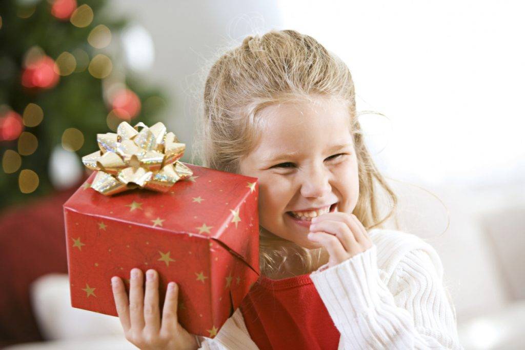 10 лучших новогодних подарков ребенку на 5 лет