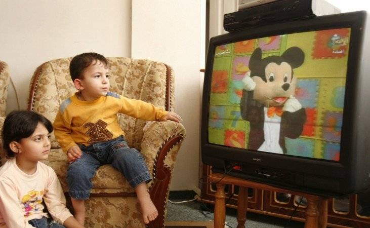 Телевизор в детской комнате