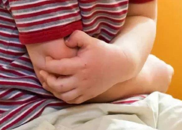 Колики у грудничка: причины появления и простые способы избавить малыша от боли без лекарств