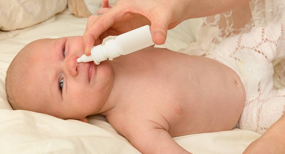 ➤ насморк у младенца: как и чем лечить новорожденного?
