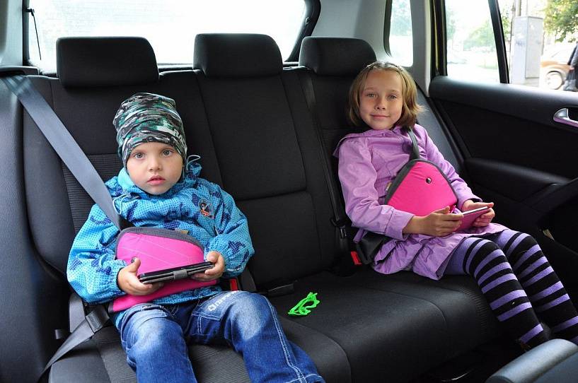 С какого возраста можно использовать бустер для перевозки детей в автомобиле