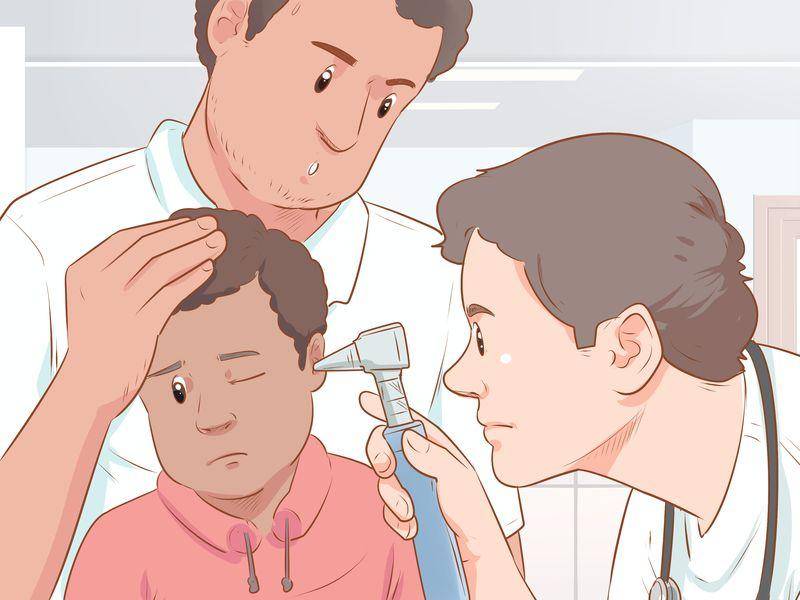 Симптомы болезни - боли в ухе у ребенка