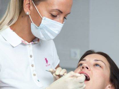 Можно ли лечить зубы с анестезией при беременности и какие риски?