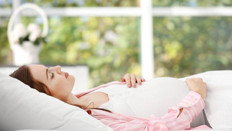 Как бороться с сонливостью при беременности?
