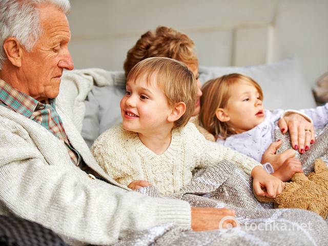Внуки и бабушки – как найти “золотую” середину в отношениях