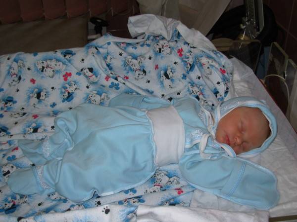 Почему я отказалась от помощи бабушек, выписавшись из роддома