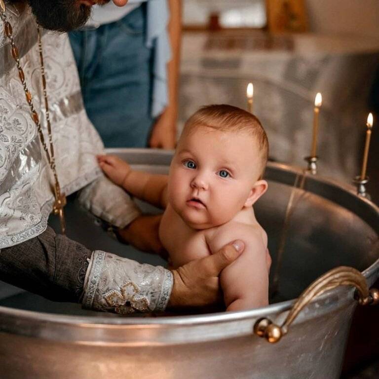 Можно ли крестить ребенка под другим именем
