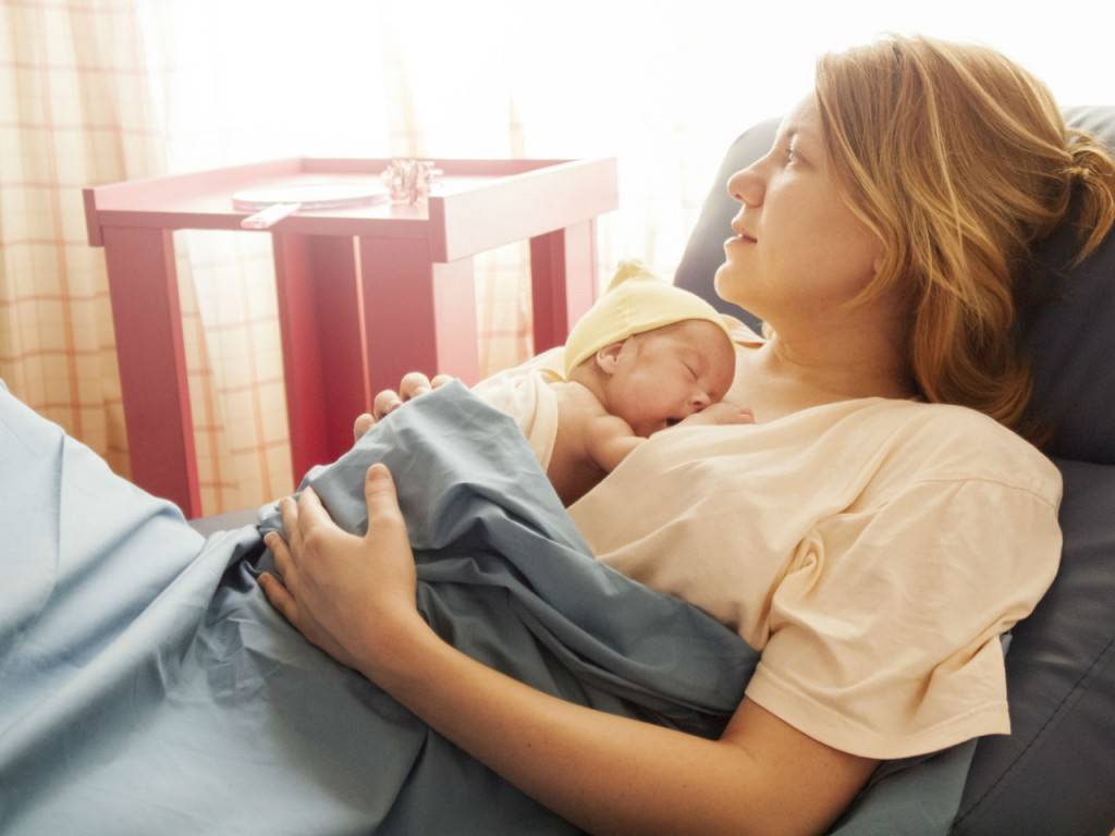 Уход за новорожденным ребенком и первая неделя дома. 10 основных вопросов от мам