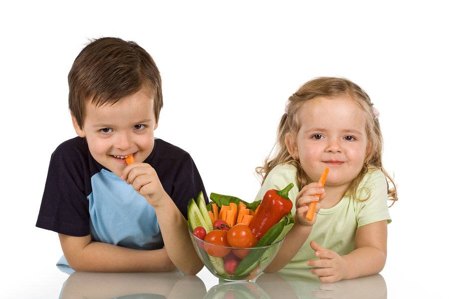 Как приучить ребенка есть овощи: советы родителям