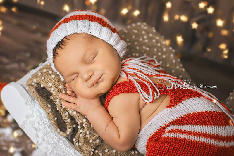 Смотрины новорожденного – приметы, правила для гостей и подарки