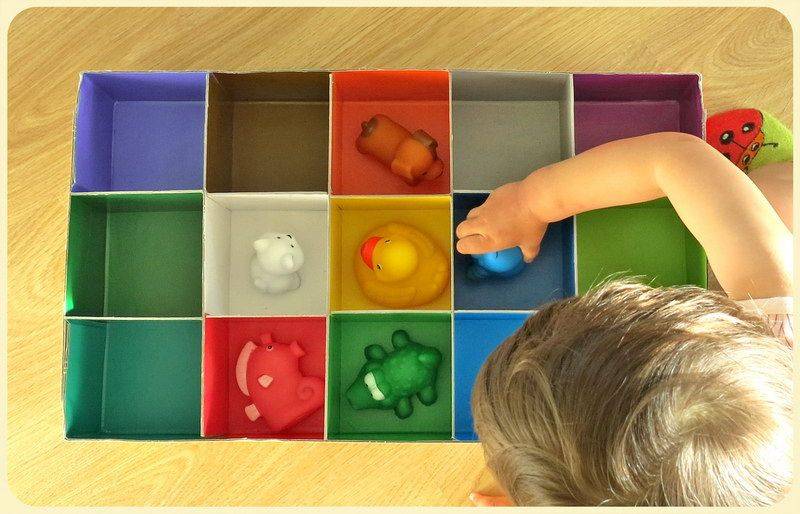 Как научить ребенка различать цвета? | учим цвета – жили-были