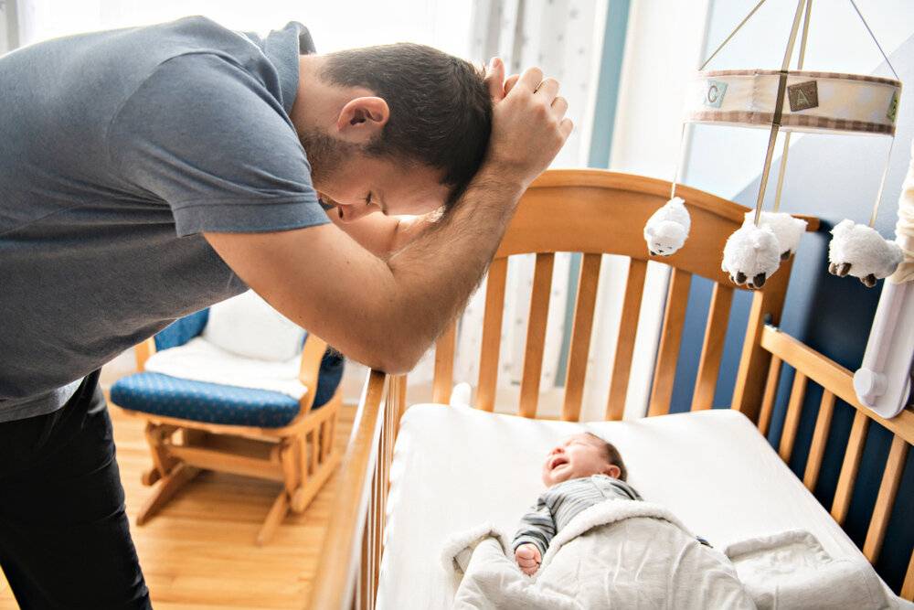 Послеродовая депрессия у отцов. как это бывает и что делать?
