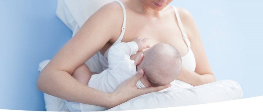 Как научить ребенка сосать грудь. правильное прикладывание ребенка к груди