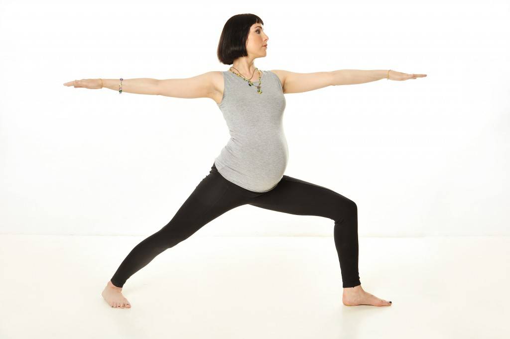 Йога для беременных на 2 триместре: основные асаны