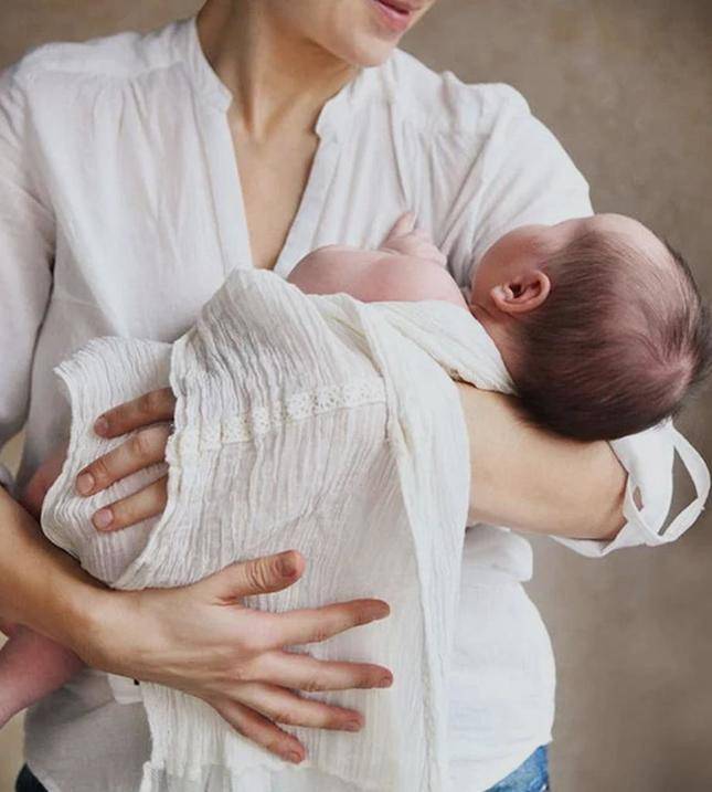 10 опасных вещей, которые многие мамы делают с младенцами