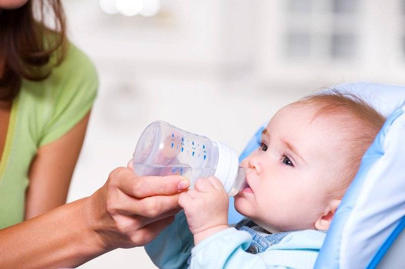 Что делать, если ребенок пьет мало воды? 5 вопросов педиатру