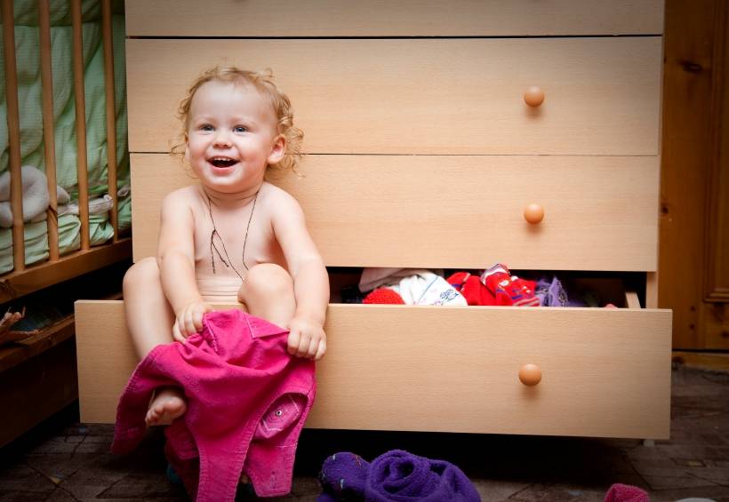 Быстрые сборы: 11 советов родителям по одеванию ребенка