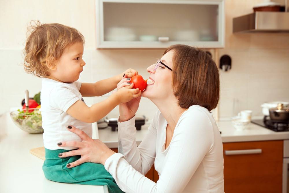Как улучшить качество грудного молока: советы молодым мамам