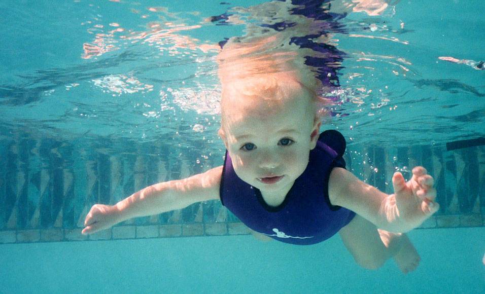 Плавание для детей: с какого возраста и какая польза