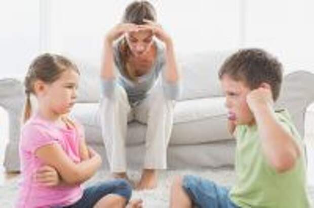 Крик, оскорбления, угрозы: как изменить общение с ребенком?
