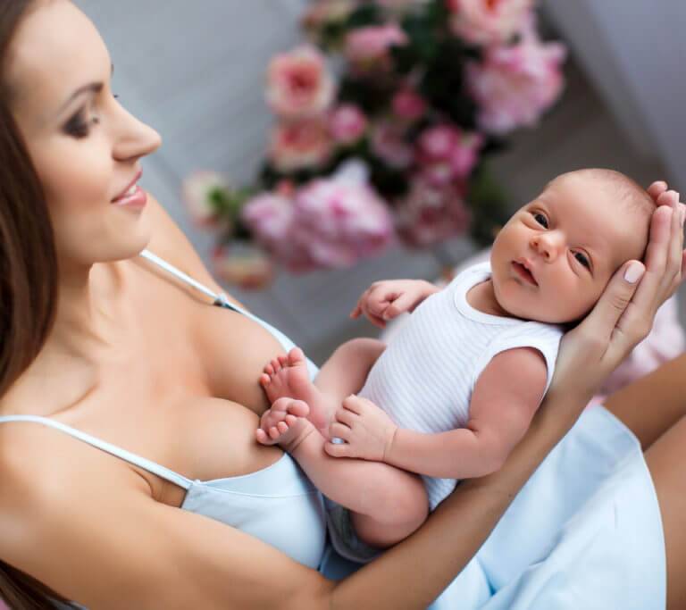 Как сохранить форму груди при вскармливании малыша - совет на mamsy