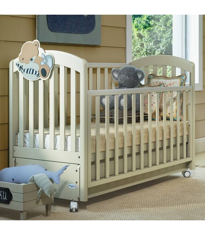 Как правильно оборудовать спальное место для новорожденного?