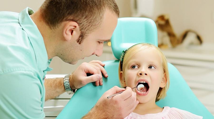 Последствия удаления молочных зубов - возможные осложнения