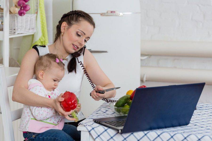 Заработок в декрете на дому: 16 идей | misterrich.ru