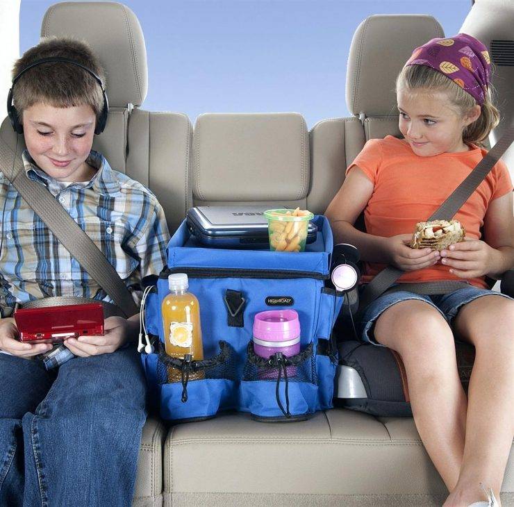 Как путешествовать с ребёнком на машине?