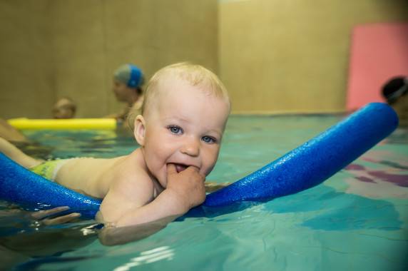Положительное ли влияние оказывает плаванье на организм ребенка?