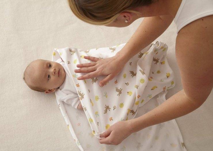 Как отучить младенца от пеленания: практические советы родителям