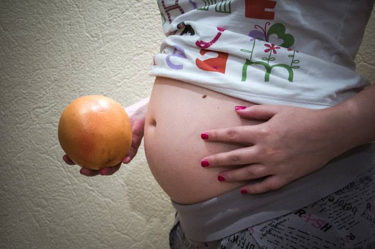 Как растет и развивается малыш на 22 неделе беременности?